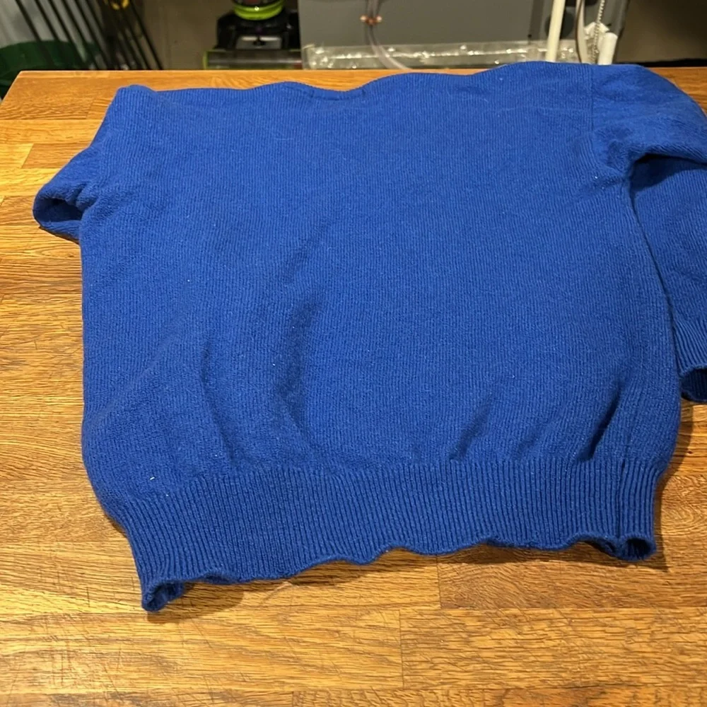 J crew by cooper &roe 100% lambs will be next sweater. - Picture 5 of 5